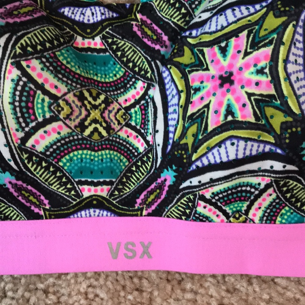 Victoria’s Secret Sport Bra - Picture 2 of 8